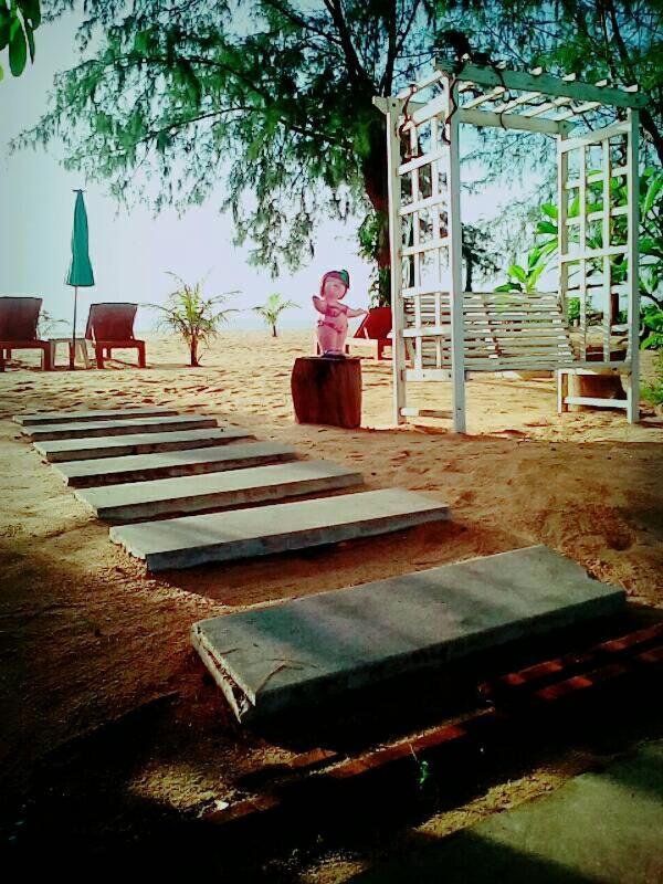 Had Lamae Resort Ban Pak Nam Lamae Esterno foto
